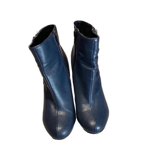 Alberto - Women’s Vegan Leather Heeled Booties - Picture 3 of 9